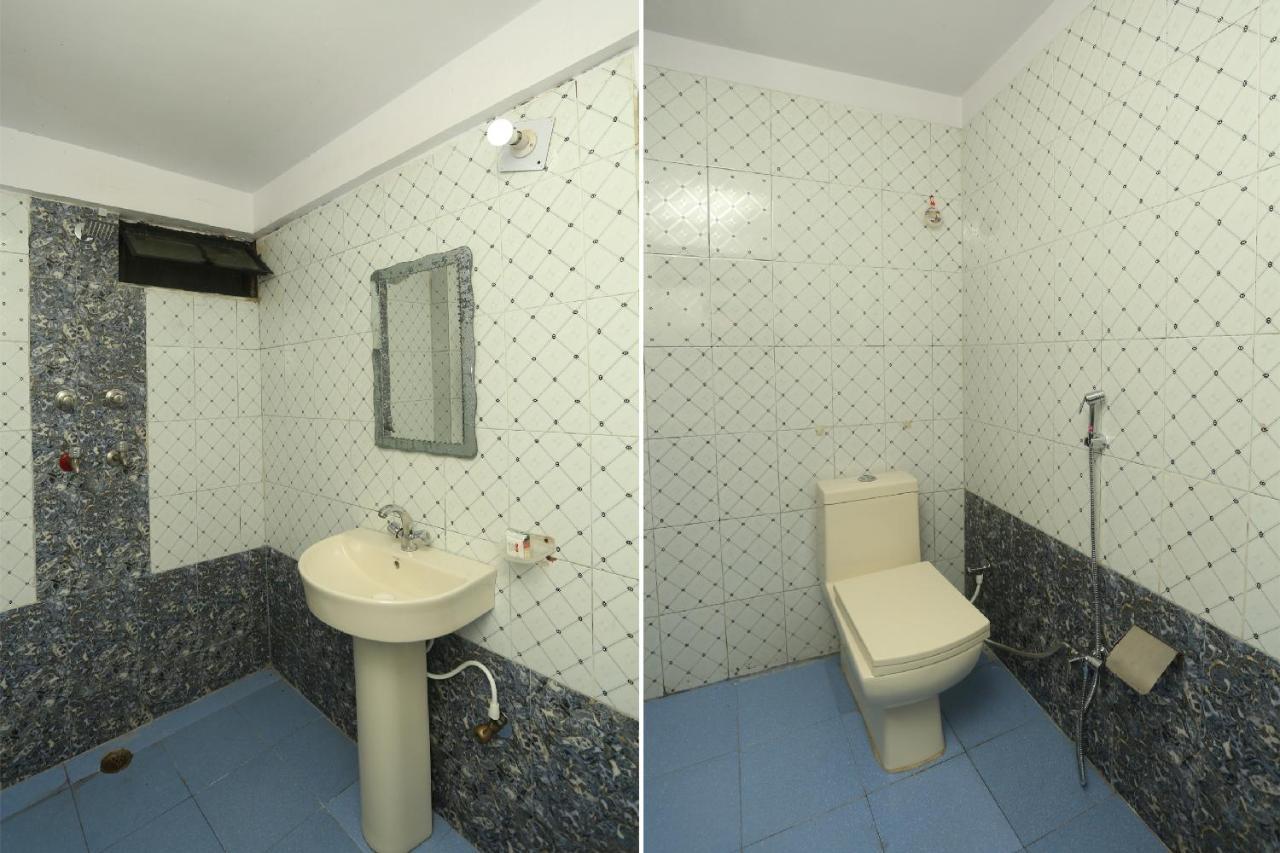 Oyo 18641 Hotel Rashmi Tājganj Extérieur photo
