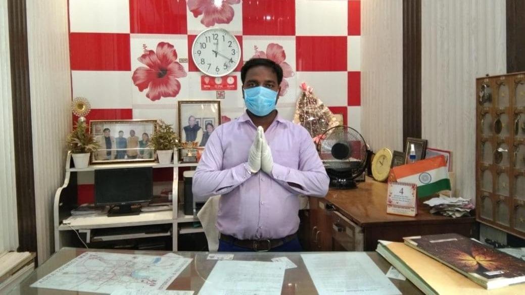 Oyo 18641 Hotel Rashmi Tājganj Extérieur photo